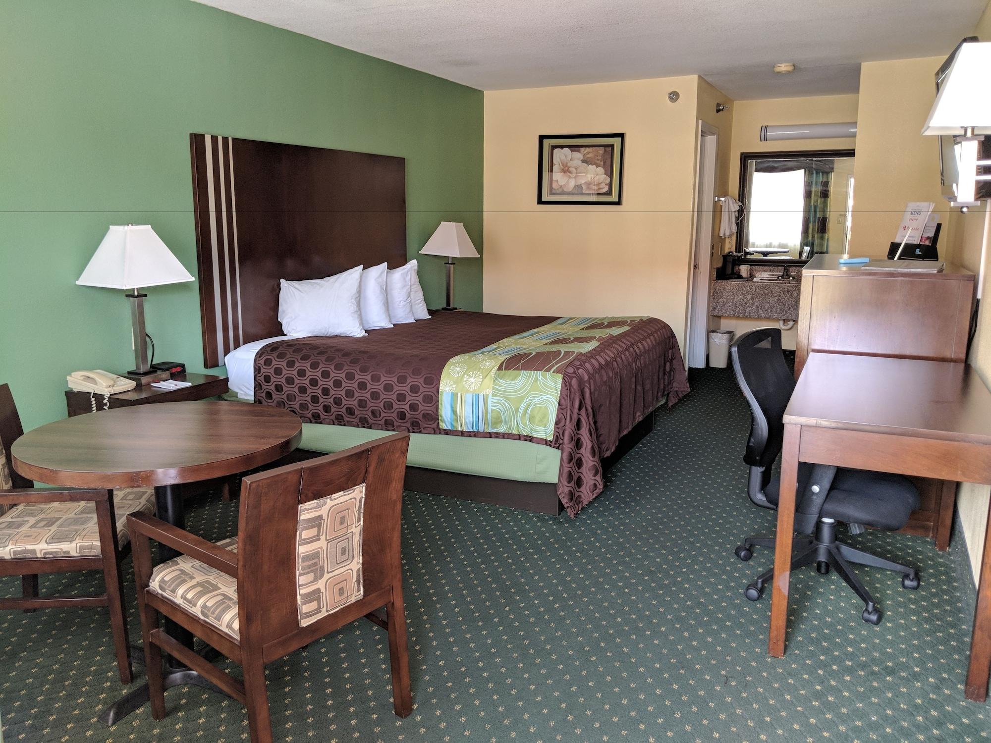 Hotel Ramada By Wyndham Near Seaworld - Lackland Afb 3*